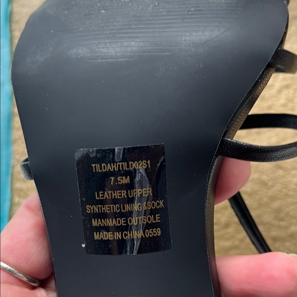 Steve Madden Elegant Black Strappy Heels - Picture 6 of 8